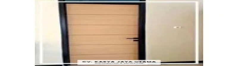 Pintu kayu solid (per unit)